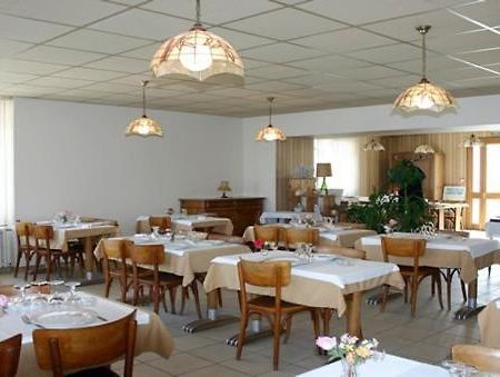 ביובואר-סור-מר Hotel Du Marche מראה חיצוני תמונה